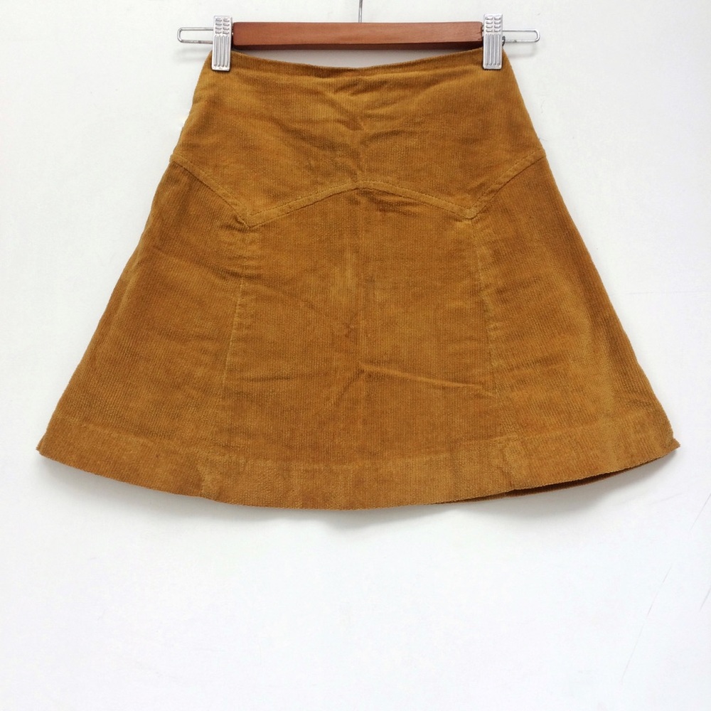 Vintage high-waisted corduroy mini skirt